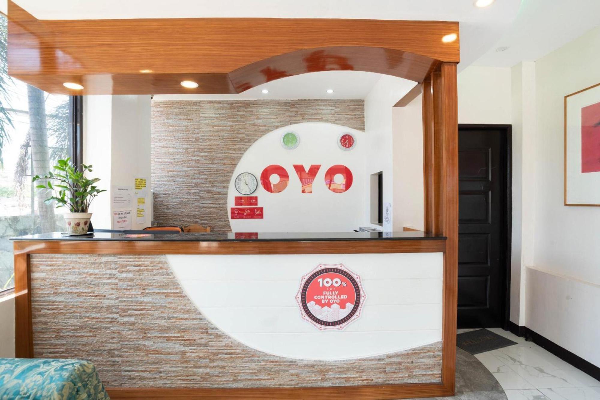 Oyo 195 Ranchotel - Binan Exterior foto