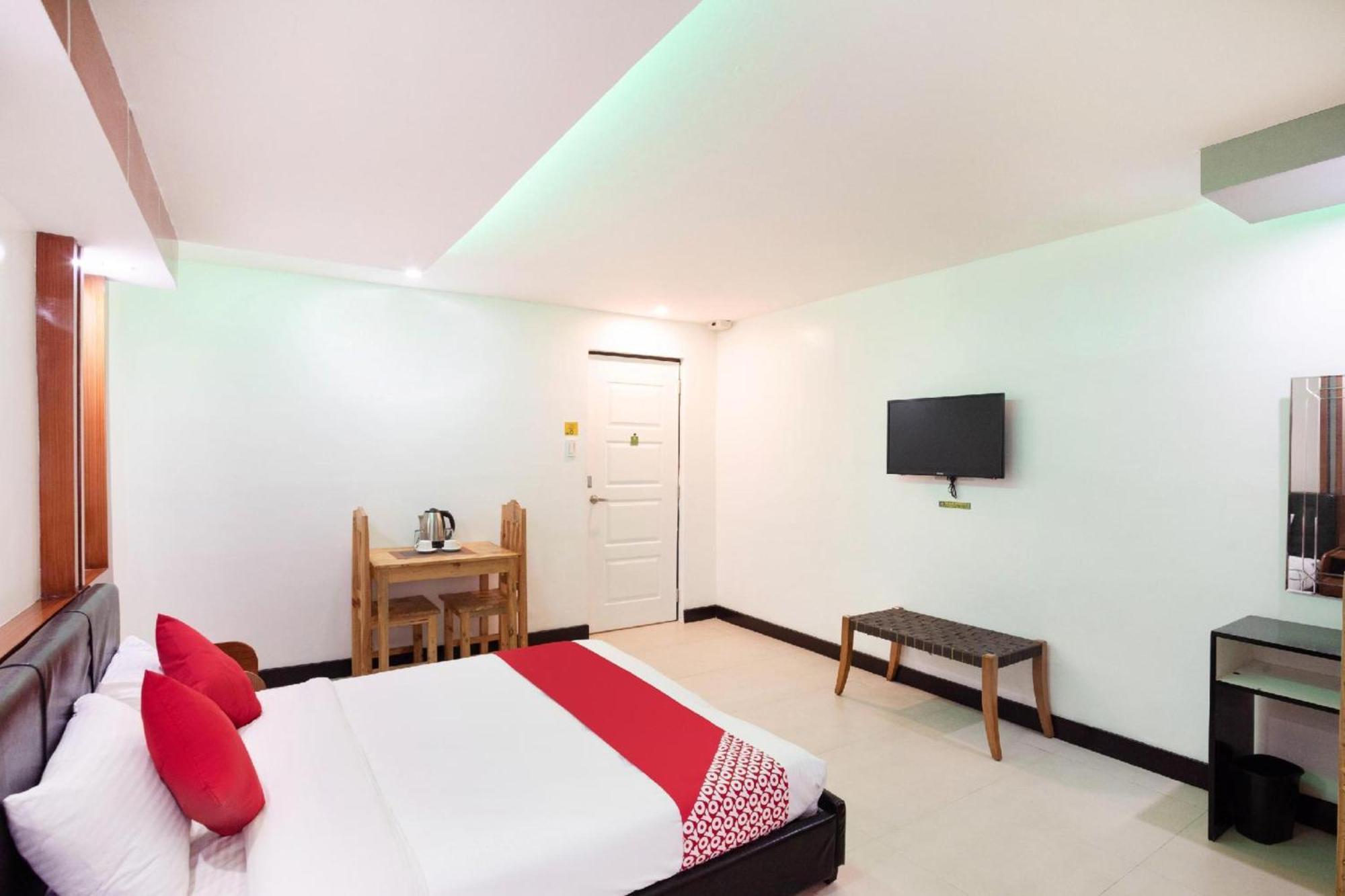Oyo 195 Ranchotel - Binan Exterior foto
