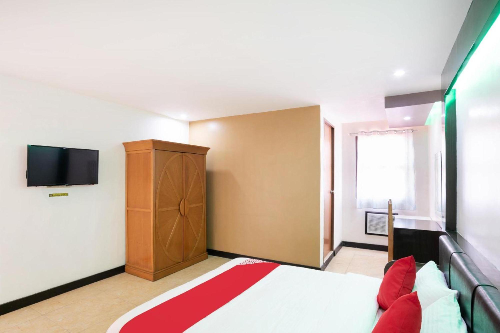 Oyo 195 Ranchotel - Binan Exterior foto