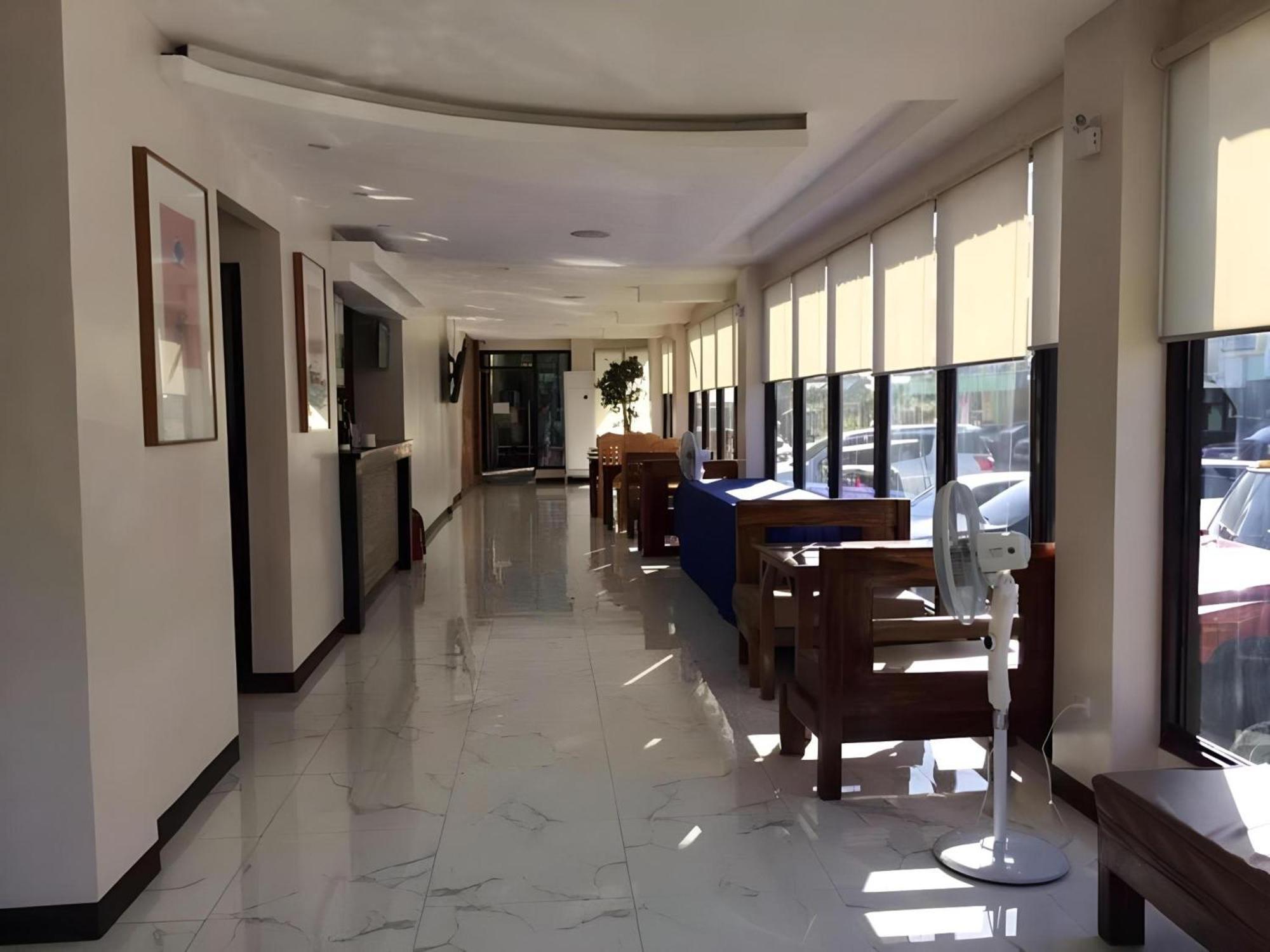 Oyo 195 Ranchotel - Binan Exterior foto