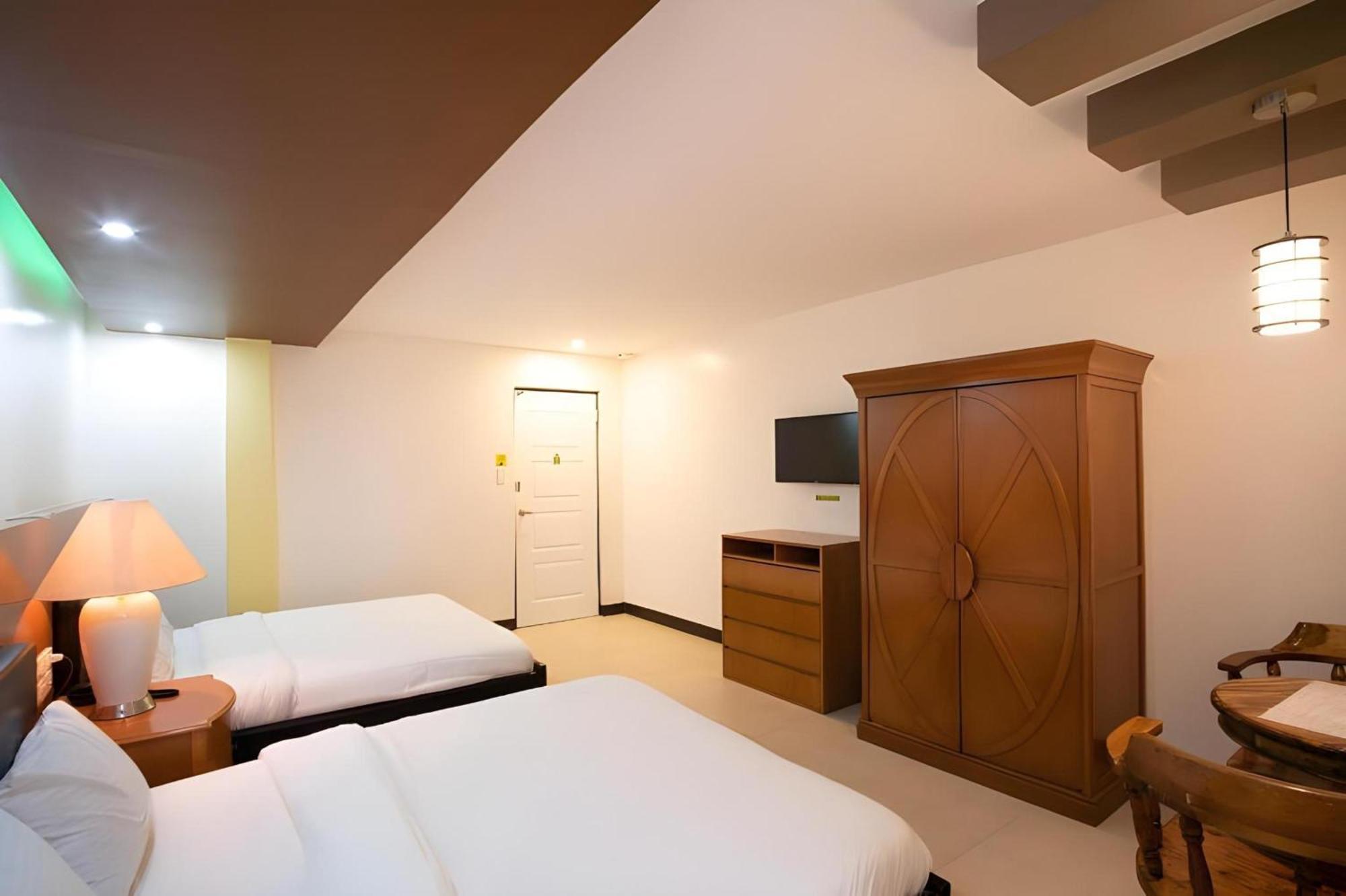 Oyo 195 Ranchotel - Binan Exterior foto